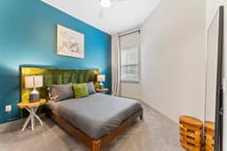 Tranquil 1BR luxe suite close to DT w/ fast WiFi - Image 2