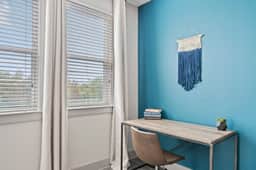 Serene 1BR luxe suite close to Downtown w/ fast WiFi - Image 5