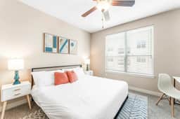 Trendy SoCo 2BR King Suite w/ GymPickleballLaundry - Image 2