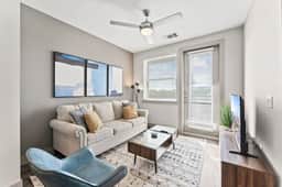 Chic 1BR king suite close to Downtown w/ fast WiFi - Image 2
