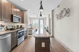 Chic 1BR king suite close to Downtown w/ fast WiFi - Image 3