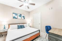 Fun SoCo 1BR King Suite w/ GymPickleballLaundry - Image 2