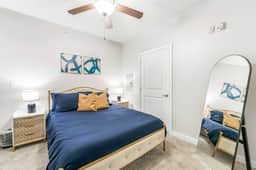 Boho SoCo 1BR Queen Suite w/ GymPickleballLaundry - Image 2