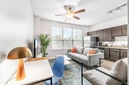 Boho SoCo 1BR Queen Suite w/ GymPickleballLaundry - Image 5