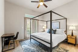 Chic 2BR king suite, fast WiFi, 8 min to Downtown - Image 2