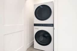 Bishop Arts 6BR townhouse, sleeps 12, close to DT - Image 5