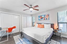 Chic King Bed 1BR Suite, 5 Min to DT w/ pool - Image 3