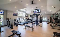 Bright 2BR King Suite w Gym& close to Downtown - Image 4