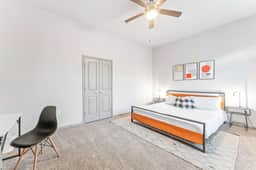 Cozy 2BR suite close to Downtown w/ fast WiFi - Image 3