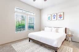 Comfy 2BR king suite, fast WiFi, 8 min to Downtown - Image 3