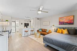 Charming studio close to Downtown and Domain - Image 3