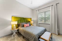 Upscale 1BR luxe suite close to Downtown w/ fast WiFi - Image 2