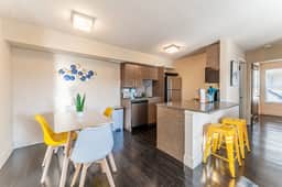 Peaceful 2BR king beds suite next to DT w/ pool - Image 4