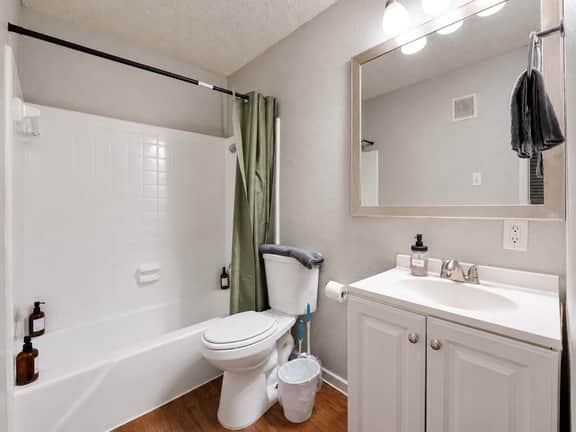 Central quaint 1BR close to UT, Moody Center, & DT - Image 5