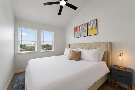 Central modern 2BR close to UT, Moody Center, & DT - Image 3