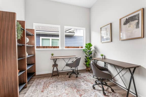 Close to CotA & Downtown | Cozy & Luxe | 4BR - Image 5