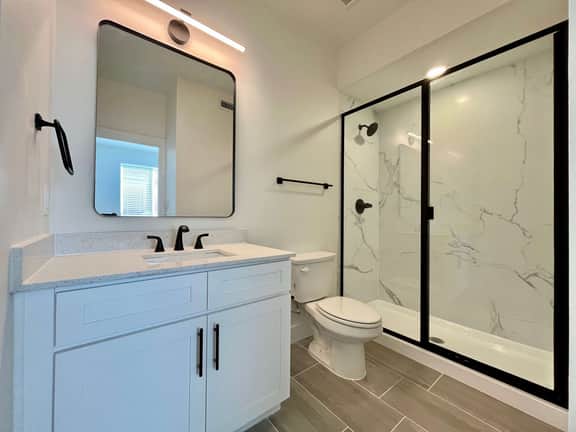Bishop Arts 6BR/6BA townhouse, sleeps 12, parking - Image 5