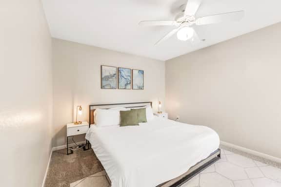 Bright 2BR King Suite w Gym& close to Downtown - Image 2