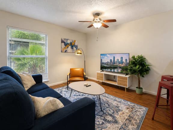 Central quaint 1BR close to UT, Moody Center, & DT - Image 1